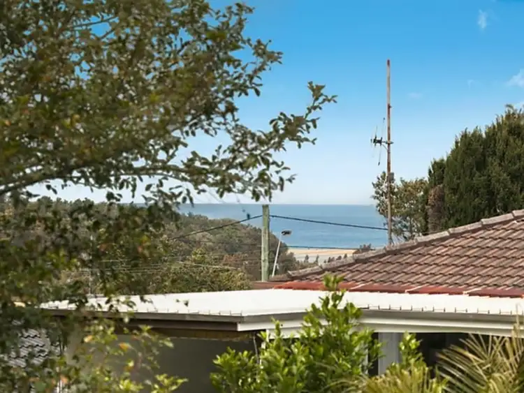 Second view of Homely house listing, 10 Coreen Drive, Wamberal NSW 2260