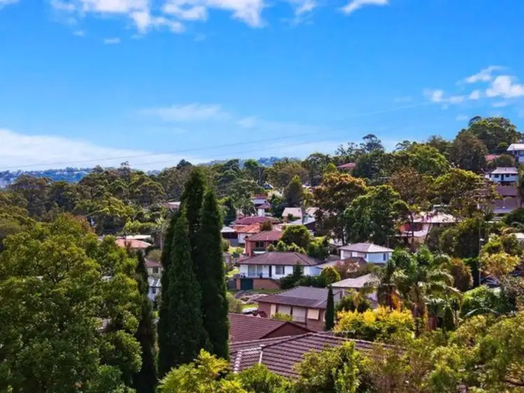 Main view of Homely house listing, 10 Taranaki Place, Macquarie Hills NSW 2285