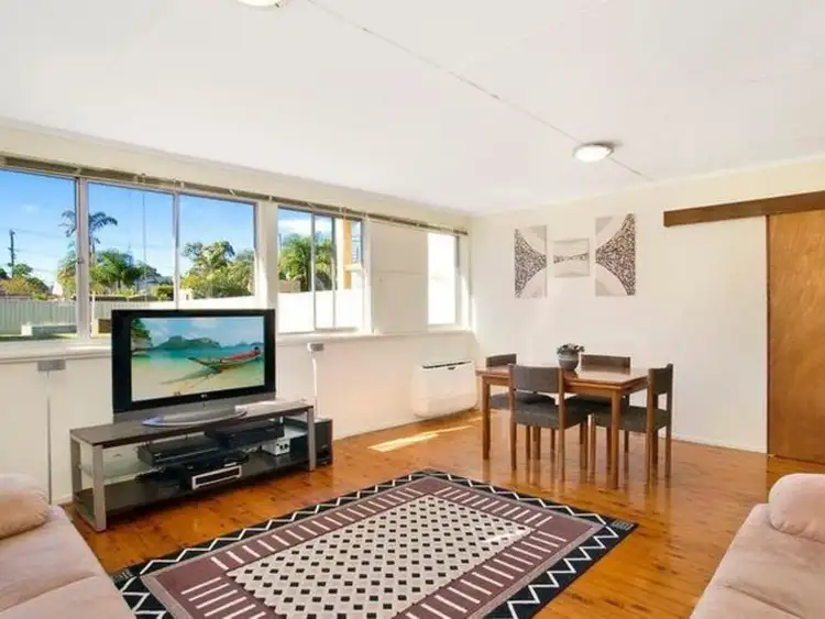 540 The Esplanade, Warners Bay NSW 2282