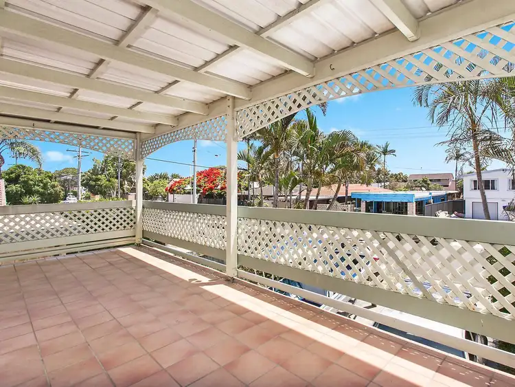 2/101 Dolphin Avenue, Mermaid Beach QLD 4218