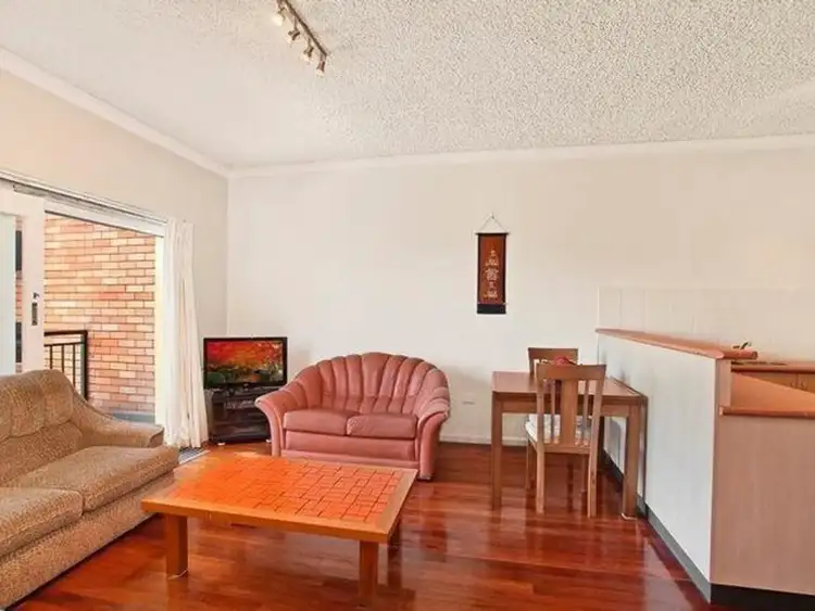 Main view of Homely apartment listing, 3/17 Hillview Crescent, The Hill NSW 2300