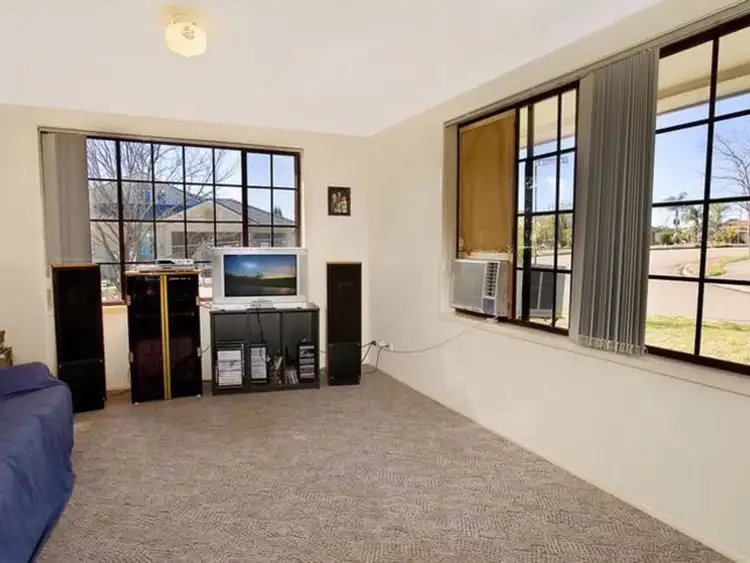 Third view of Homely villa listing, 2/2 Hillview Crescent, Macquarie Hills NSW 2285