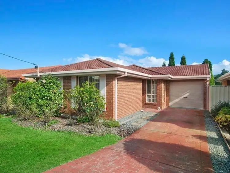 Second view of Homely house listing, 19 Glendon Crescent, Glendale NSW 2285
