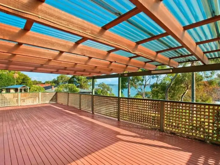 24 Pannamena Crescent, Eleebana NSW 2282