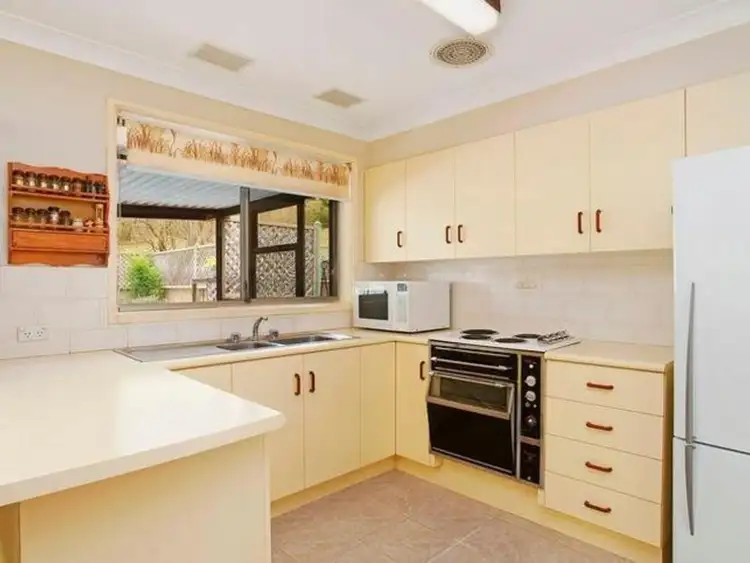 Third view of Homely house listing, 5 Peachwood Close, Warners Bay NSW 2282