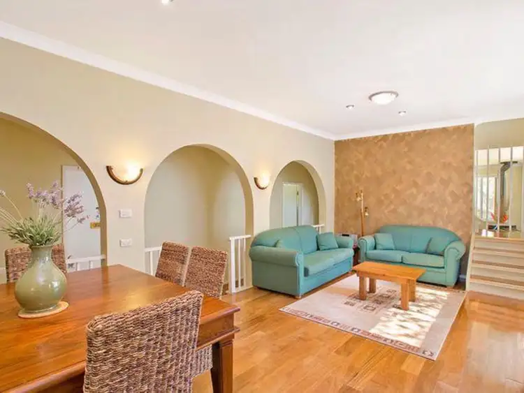 30 Linden Avenue, Eleebana NSW 2282