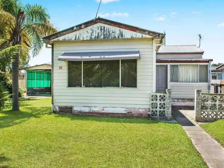 10 Yorston Street, Warners Bay NSW 2282