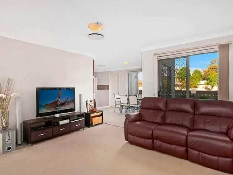 4/21 Charles Street, Warners Bay NSW 2282