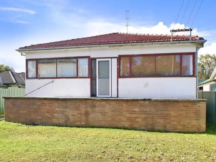 56 Queen Street, Warners Bay NSW 2282