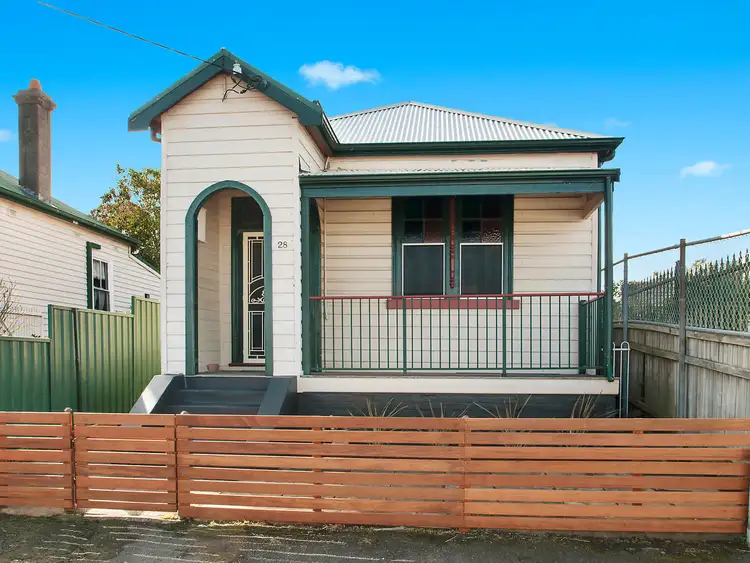 28 Bryant Street, Tighes Hill NSW 2297