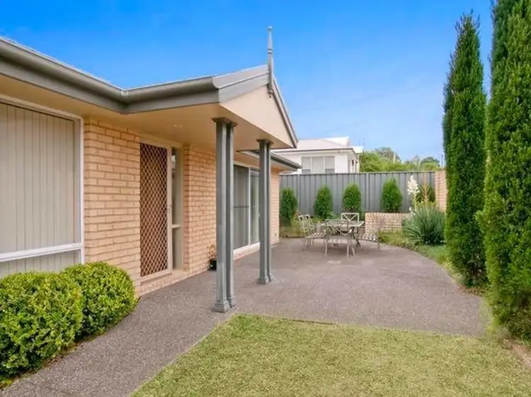 2/15 Albert Street, Speers Point NSW 2284