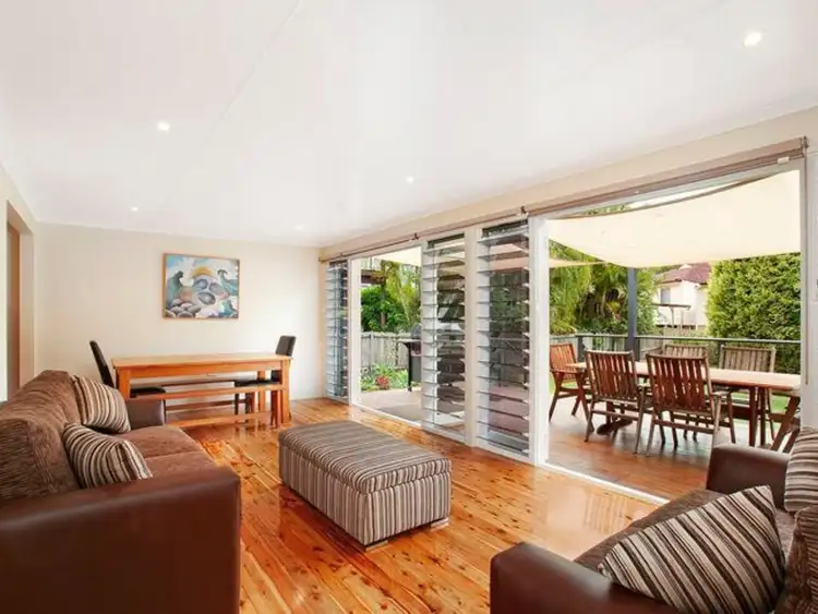 10 Mulimbah Street, Eleebana NSW 2282