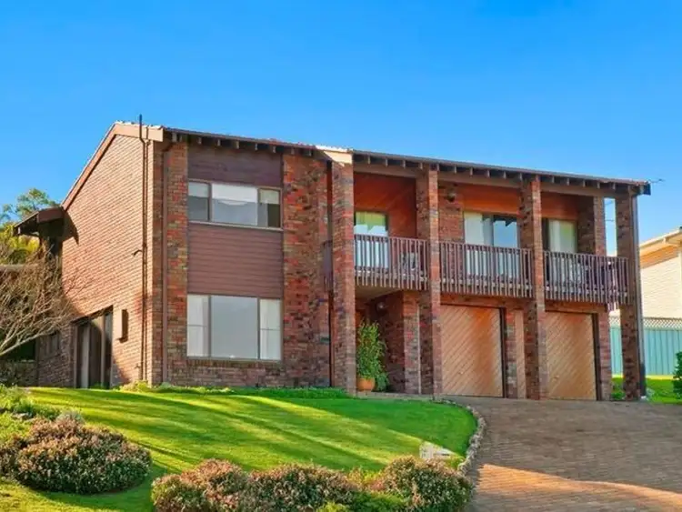 10 Winterlake Road, Warners Bay NSW 2282