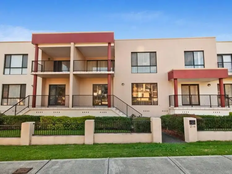 2/4 Berringar Road, Valentine NSW 2280