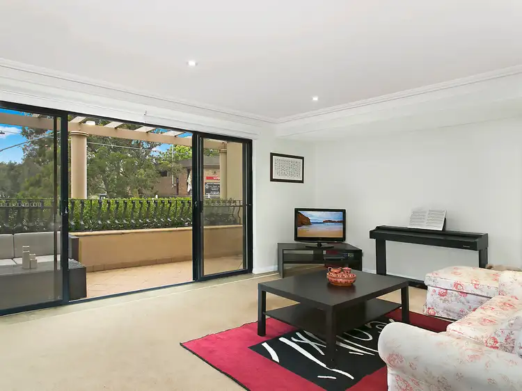 2/108 Penshurst Street, Willoughby NSW 2068