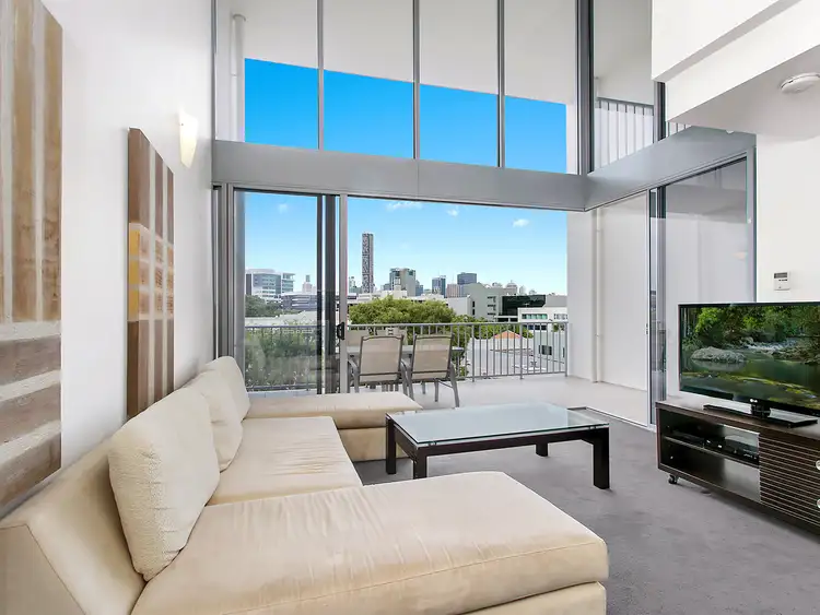 17/15 Walsh Street, Milton QLD 4064