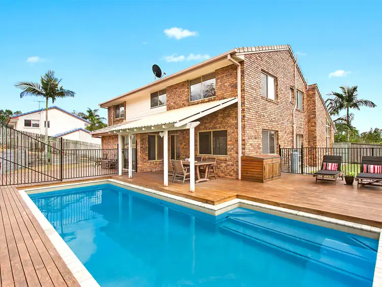 24 Ironbark Place, Bellbowrie QLD 4070