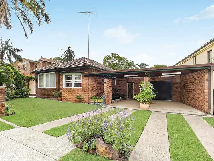 260 Connells Point Road, Connells Point NSW 2221