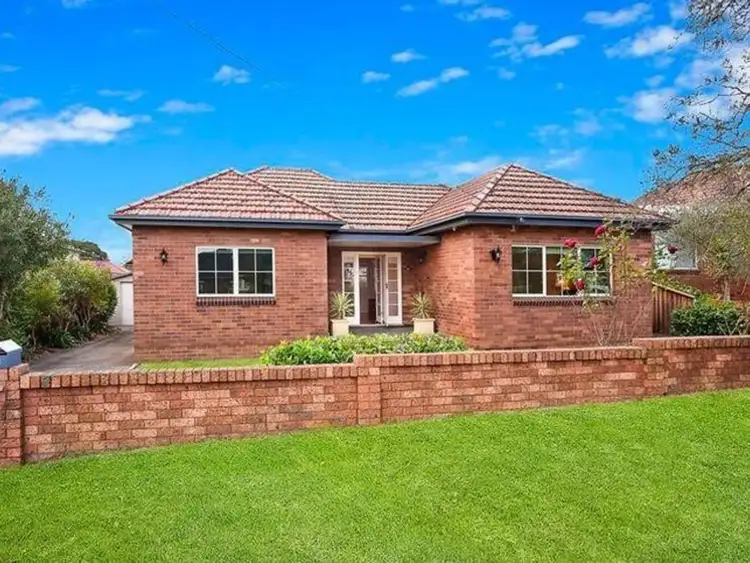 52 Pallamana Parade, Beverly Hills NSW 2209