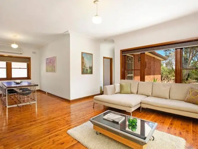 8 Carbethon Crescent, Beverly Hills NSW 2209