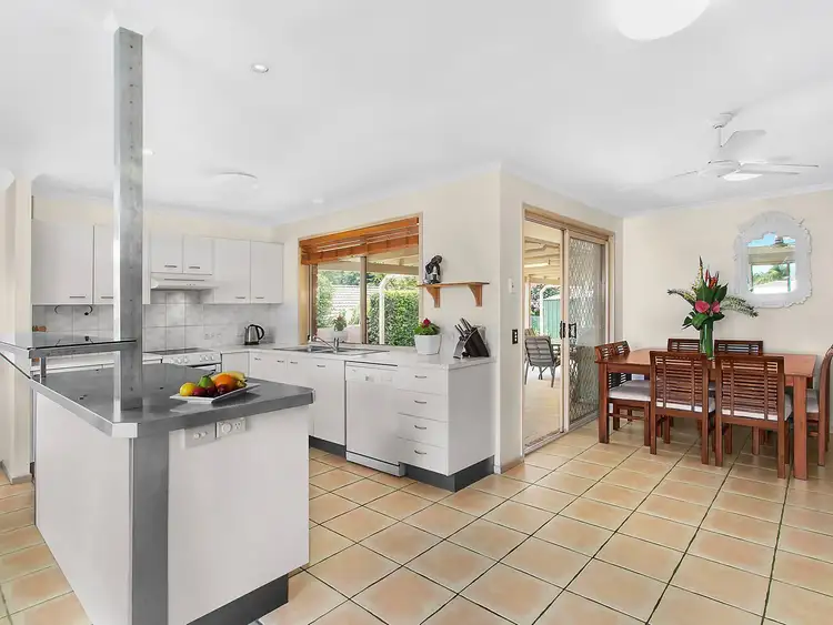 16 Pittards Road, Buderim QLD 4556