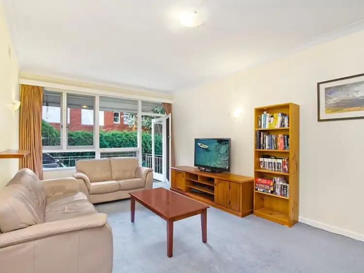 Third view of Homely apartment listing, 8/6 Ray Street, Turramurra NSW 2074