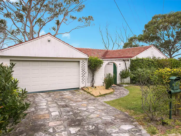 14 Cawarrah Road, Middle Cove NSW 2068