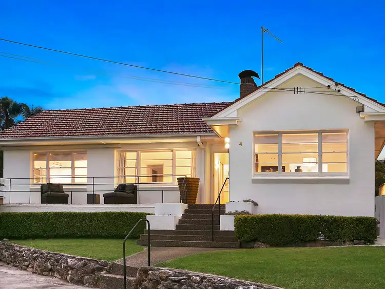 4 Tarakan Crescent, Northbridge NSW 2063