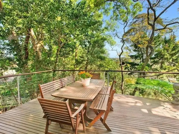 22 Strathallen Avenue, Northbridge NSW 2063