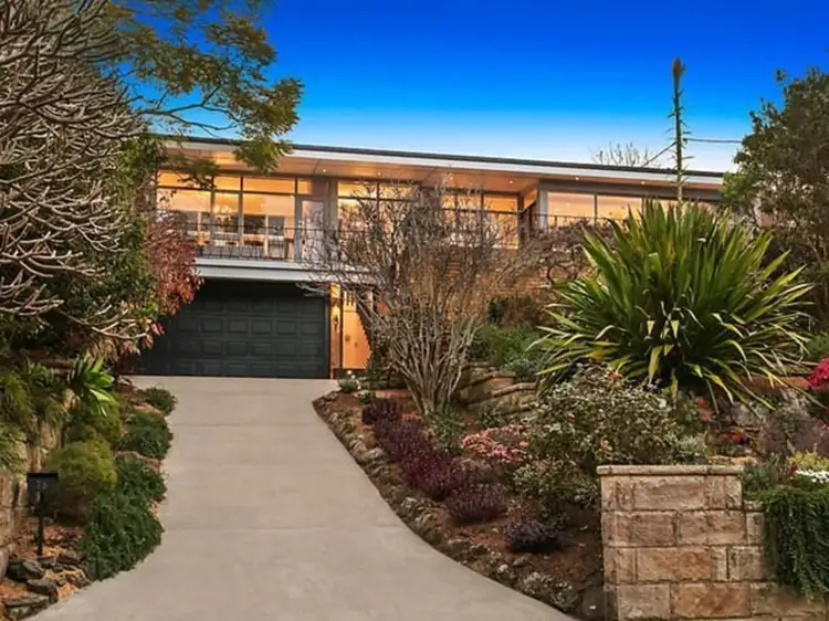 16 Glenroy Avenue, Middle Cove NSW 2068