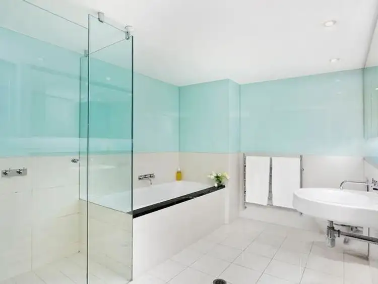 Sixth view of Homely apartment listing, 102/8 Glen Street, Milsons Point NSW 2061