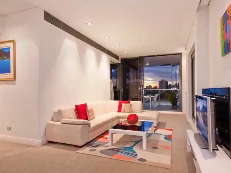 Second view of Homely apartment listing, 604/8 Glen Street, Milsons Point NSW 2061