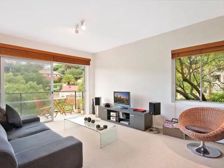 Third view of Homely apartment listing, 4/16 Avenue Road, Mosman NSW 2088