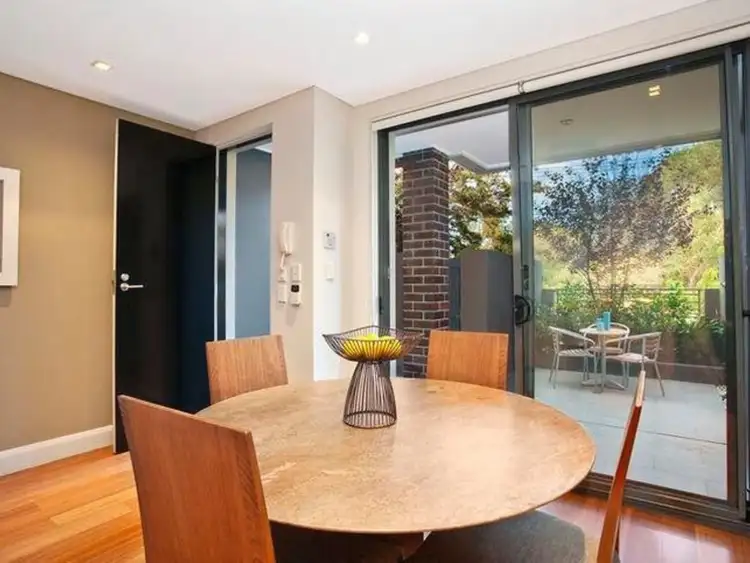 Third view of Homely apartment listing, 2/2 Hamilton Avenue, Naremburn NSW 2065