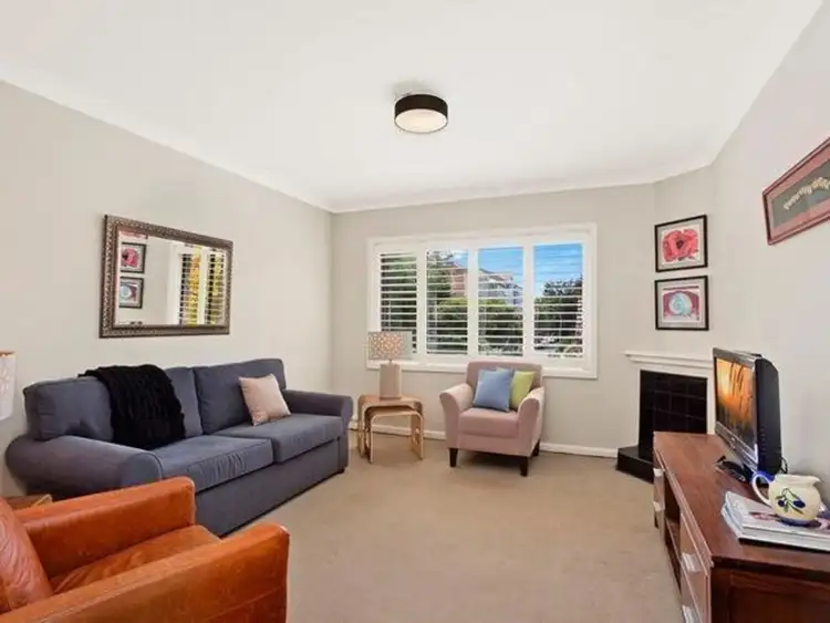 Main view of Homely apartment listing, 4/83 Kirribilli Avenue, Kirribilli NSW 2061