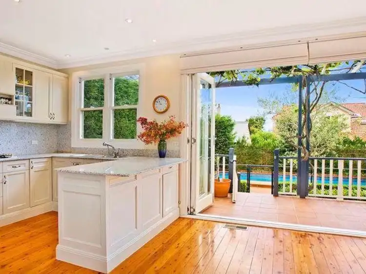 18 Lloyd Avenue, Cremorne NSW 2090