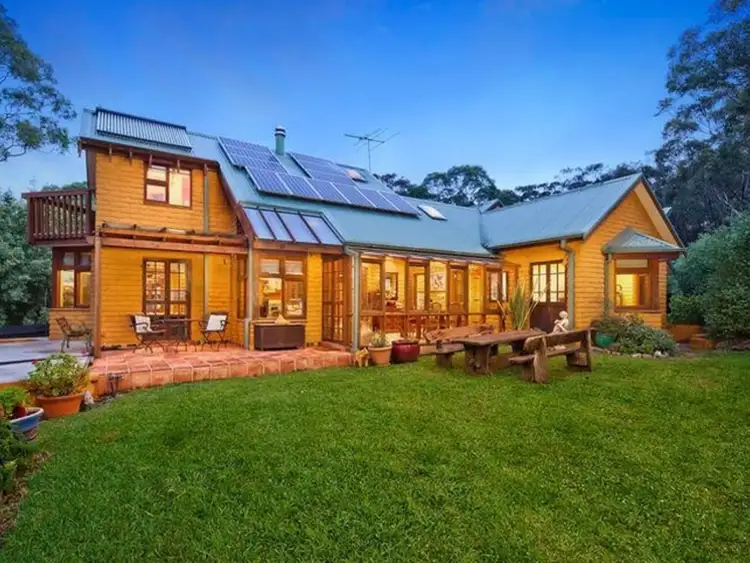 84a Genevieve Road, Bullaburra NSW 2784