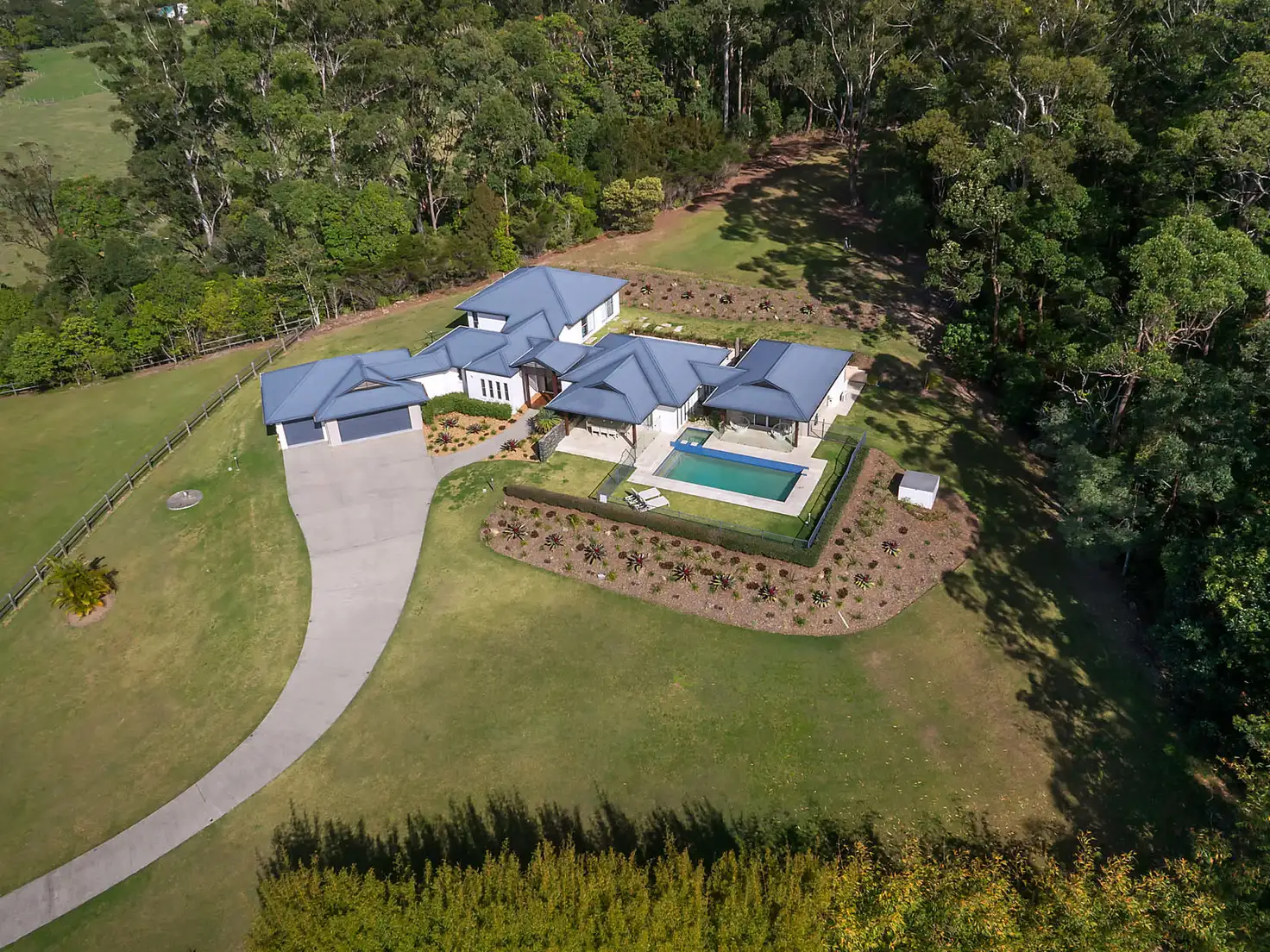 Main view of Homely house listing, 8 Lita Court, Tallebudgera QLD 4228