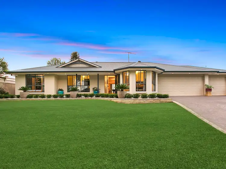8A John Street, The Oaks NSW 2570