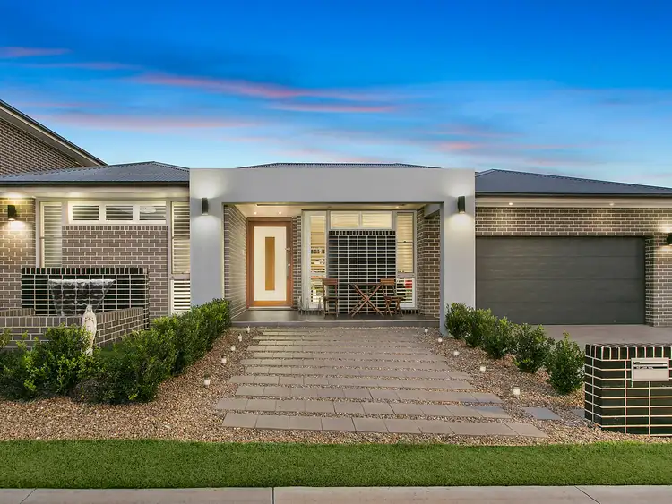 8 Tander Street, Oran Park NSW 2570