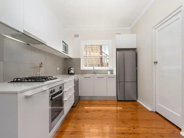 Fourth view of Homely apartment listing, 2/3 Powell Street, Coogee NSW 2034