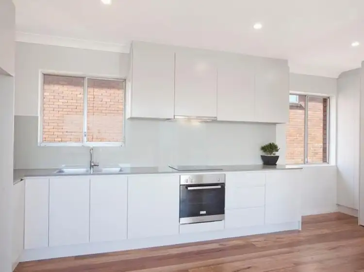 Third view of Homely apartment listing, 2/21 Park Street, Clovelly NSW 2031