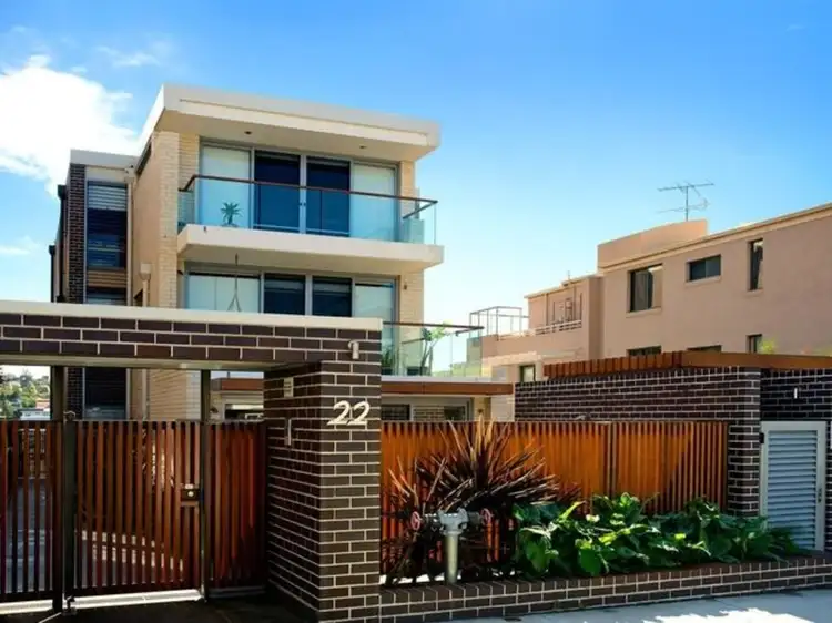 Third view of Homely apartment listing, 2/22 Melrose Parade, Clovelly NSW 2031