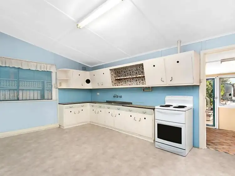 Third view of Homely house listing, 8 Winchester Road, Clovelly NSW 2031