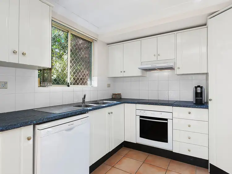 Third view of Homely townhouse listing, 4/76 Yorktown Parade, Maroubra NSW 2035