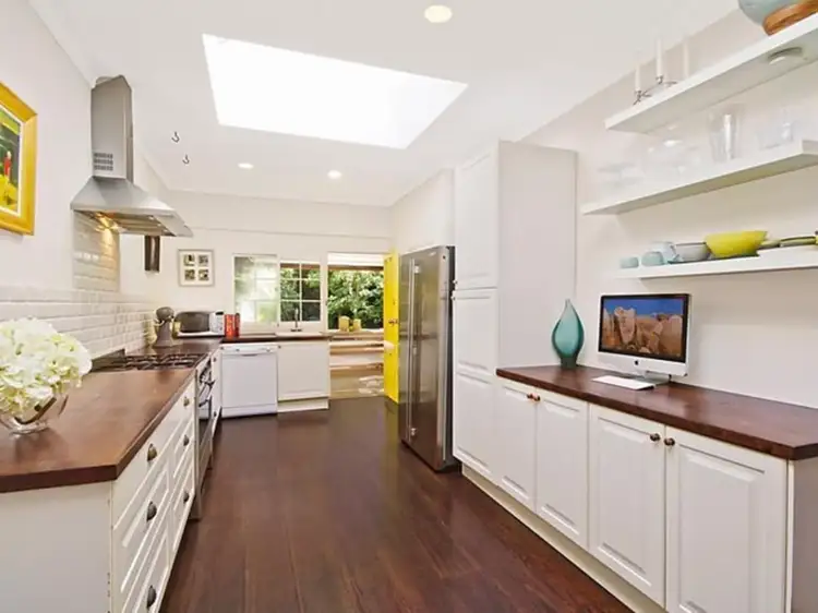 Third view of Homely apartment listing, 2/8 Cliffbrook Parade, Clovelly NSW 2031