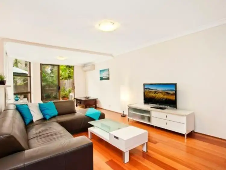 Second view of Homely apartment listing, 19/4 Edgecumbe Avenue, Coogee NSW 2034
