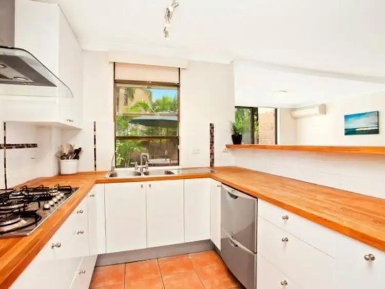 Third view of Homely apartment listing, 19/4 Edgecumbe Avenue, Coogee NSW 2034