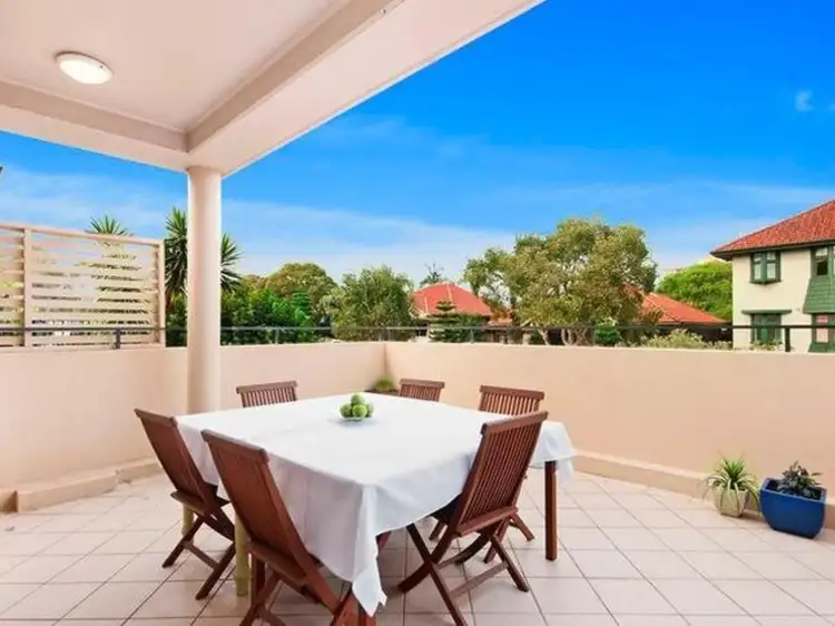 2/62 Warners Avenue, Bondi NSW 2026
