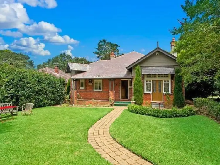 8 Surrey Street, Epping NSW 2121